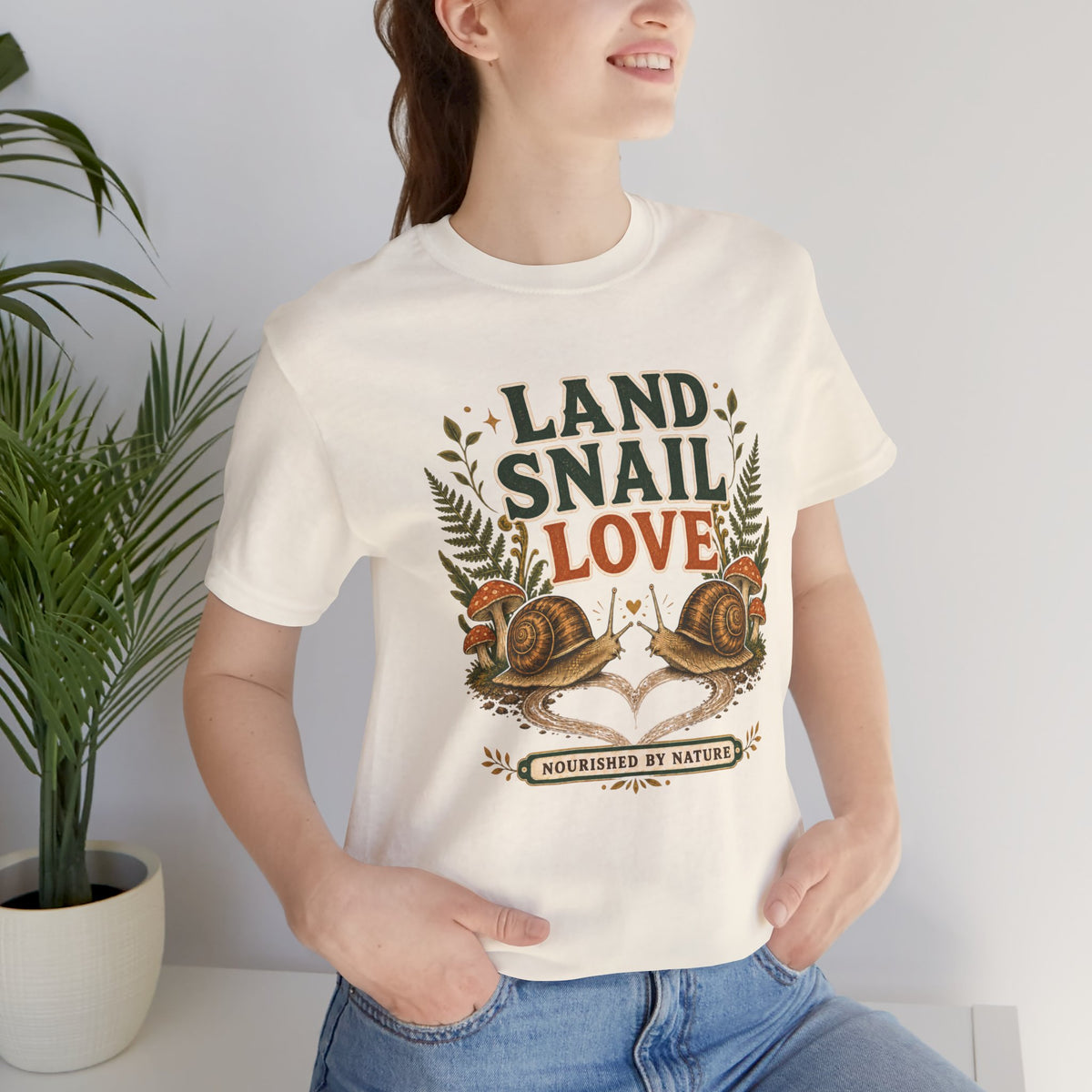 LAND SNAIL LOVE Valentine’s Day Tee