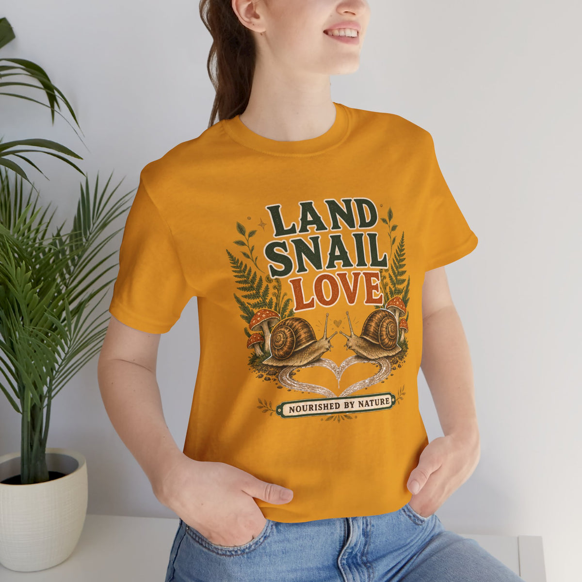 LAND SNAIL LOVE Valentine’s Day Tee