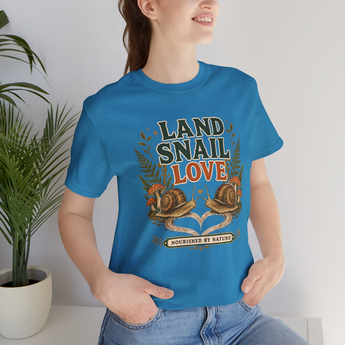 LAND SNAIL LOVE Valentine’s Day Tee