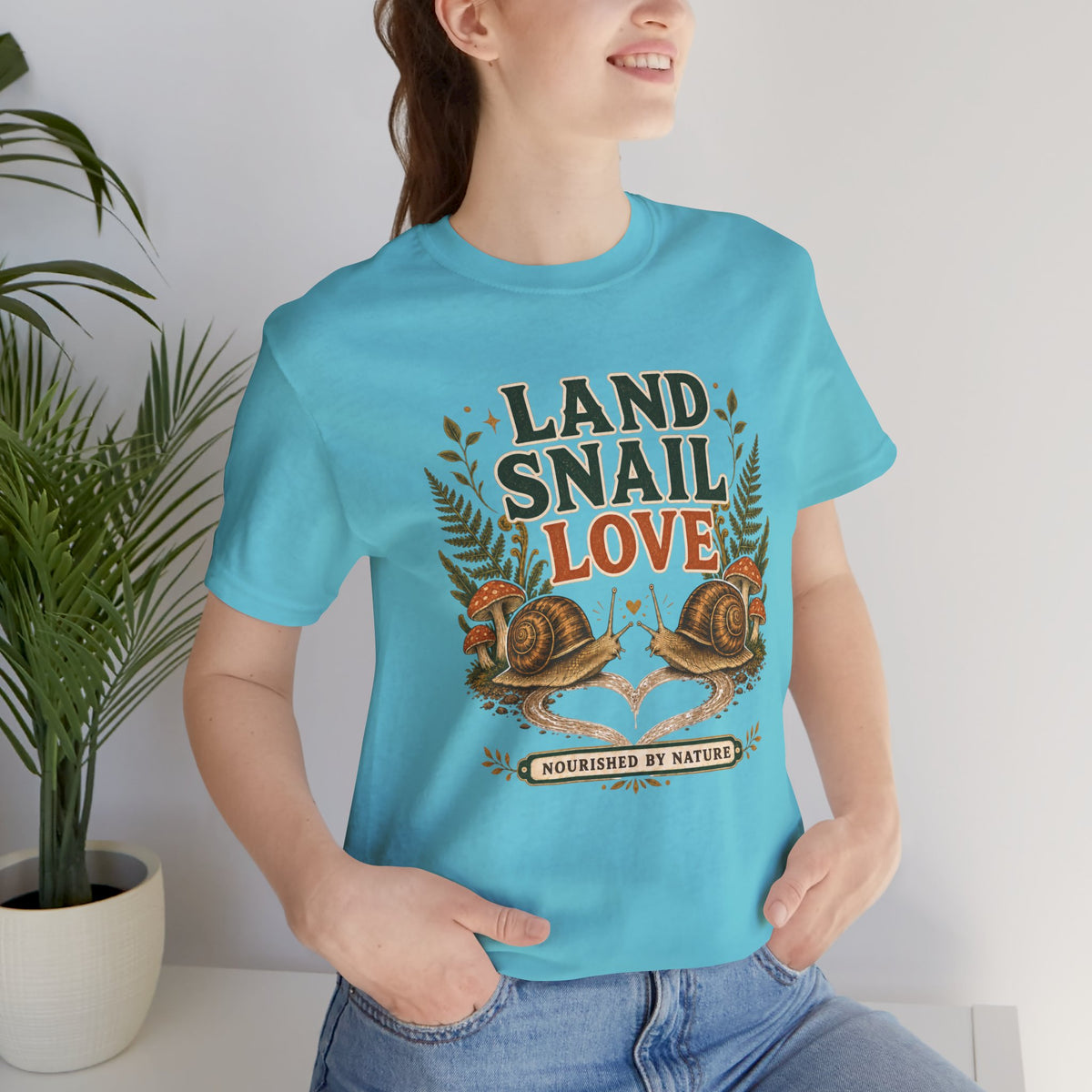 LAND SNAIL LOVE Valentine’s Day Tee