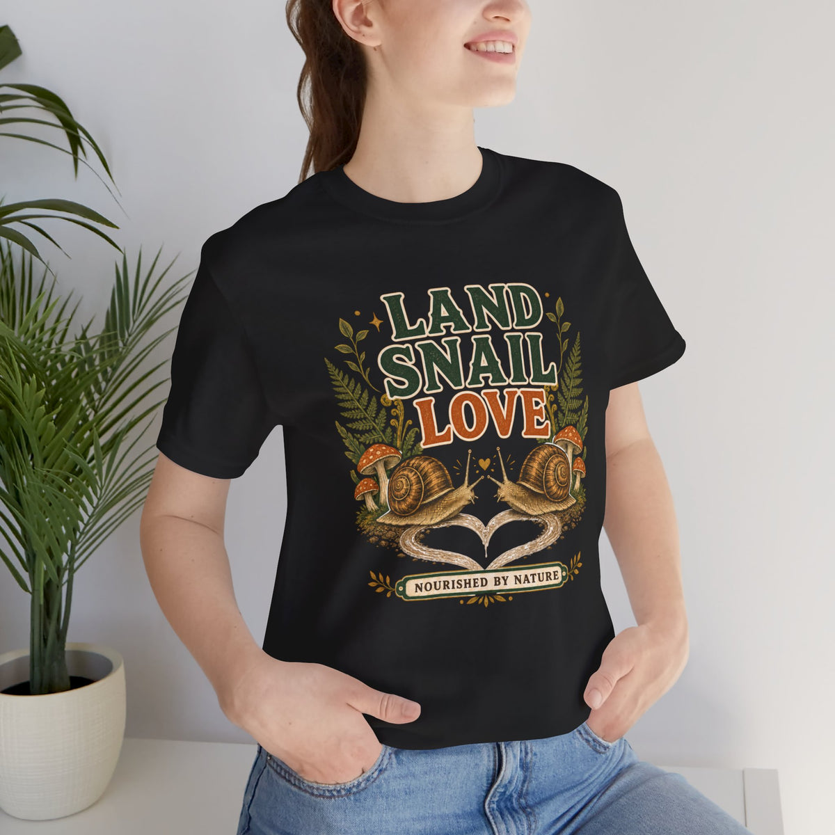 LAND SNAIL LOVE Valentine’s Day Tee